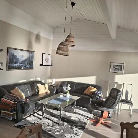 Villa I Rolige Omgivelser Midt I Naturen Tromsø