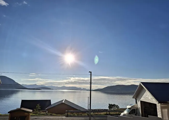 I Rolige Omgivelser Midt I Naturen Villa Tromsø