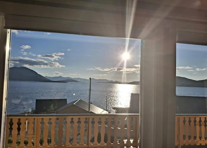 I Rolige Omgivelser Midt I Naturen 빌라 트롬쇠