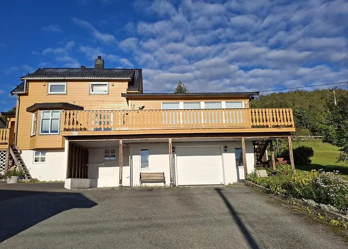 I Rolige Omgivelser Midt I Naturen Villa Tromsø